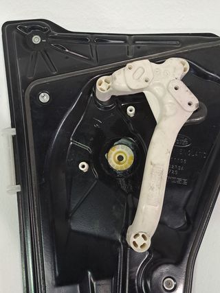 ELEVALUNAS TRASERO DERECHO LAND ROVER RANGE ROVER SPORT (2)