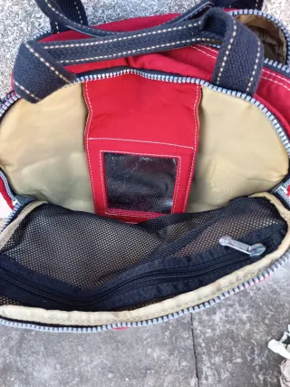 Borsa Kipling rossa e nera