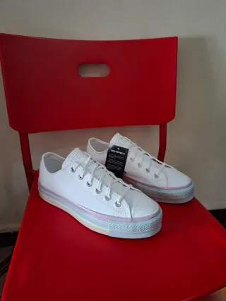 Zapatillas Converse Plataforma de Piel Blancas
