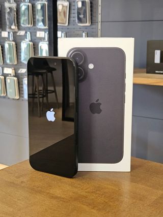 IPHONE 16 256GB NERO BATTERIA 93%