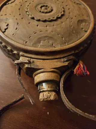 Collezione di legno intagliato