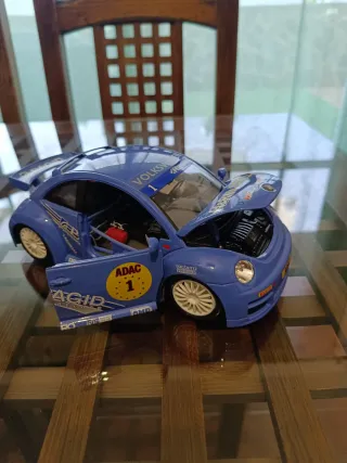 Coche de escala 1/18 Volkswagen Beetle de burago