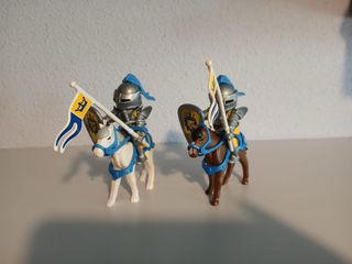 Playmobil Caballeros León con Banderas