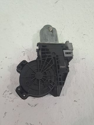 MOTOR ELEVALUNAS TRASERO IZQUIERDO CITROEN C4 CACTUS