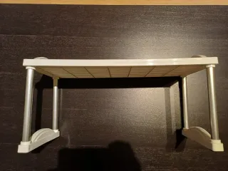 Alzatina portaoggetti impilabile