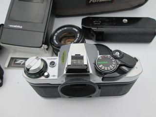 CANON AE-1 PROGRAM IN OTTIME CONDIZIONI+ACCESSORI