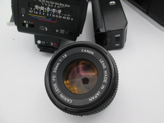 CANON AE-1 PROGRAM IN OTTIME CONDIZIONI+ACCESSORI