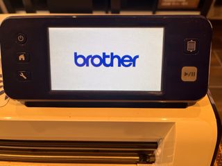 Plotter Brother ScanNCut CM900 bianco e blu