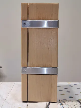 Blocco di coltelli in legno e metallo