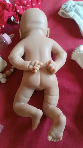 Muñeca bebé silicona con accesorios