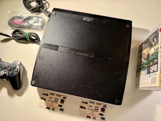 PlayStation 3 Slim 160GB + 5 Giochi