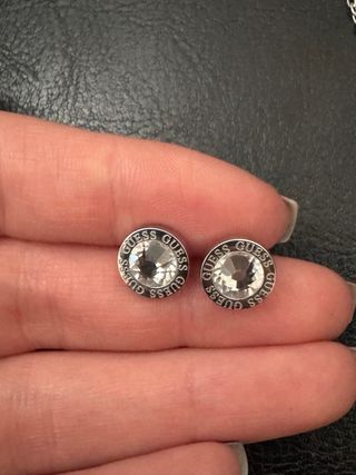 Conjunto Collar y Pendientes Guess