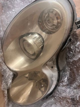 Faro derecho clk w209
