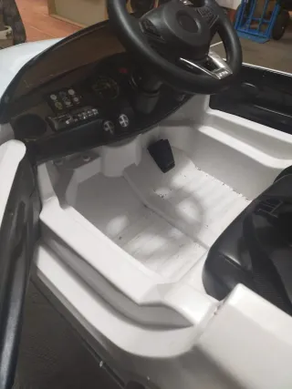 Macchinina elettrica per bambini a batteria