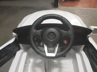 Macchinina elettrica per bambini a batteria