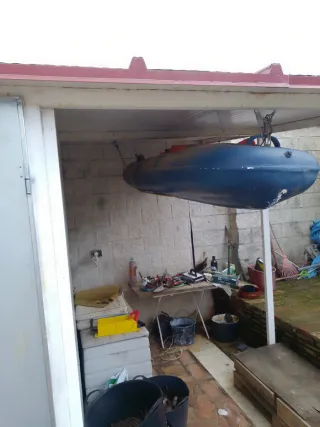 Kayak de poliéster azul