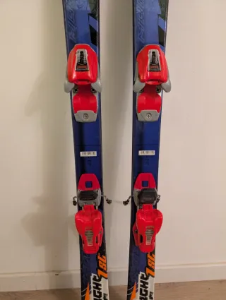 ESQUIS 130 ROSSIGNOL