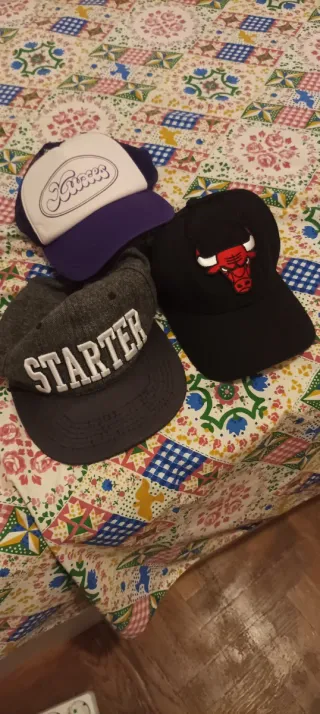 Lote 3 Gorras: Chicago Bulls, Starter