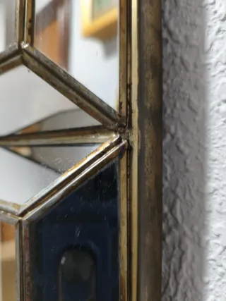 Specchio con Cornice in Mosaico Dorato