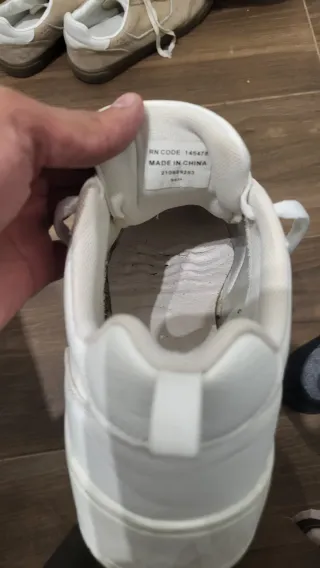 Zapatillas urbanas blancas