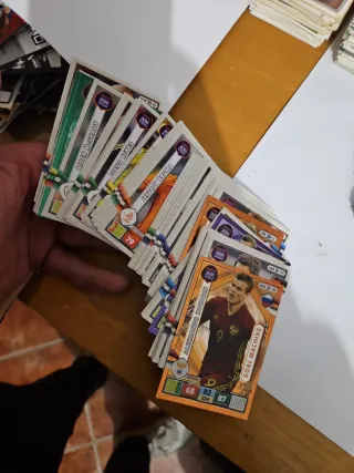 Lote 2000 cromos fútbol