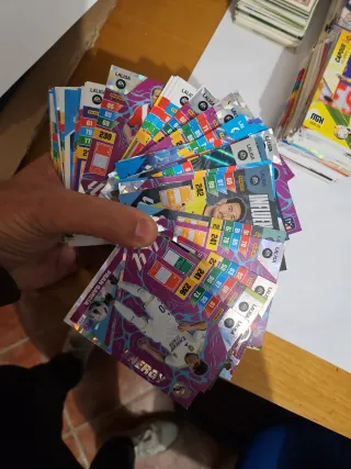 Lote 2000 cromos fútbol