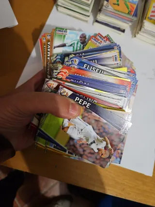 Lote 2000 cromos fútbol