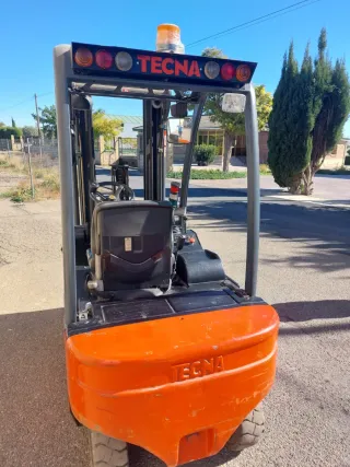 Carretilla elevadora eléctrica TECNA