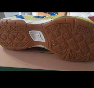 Scarpe Mizuno uomo gialle e blu ottime condizioni