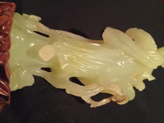 Statua orientale rotta