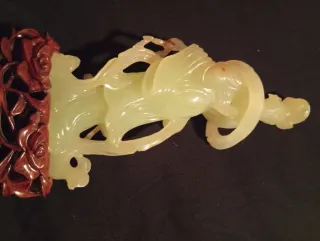 Statua orientale rotta