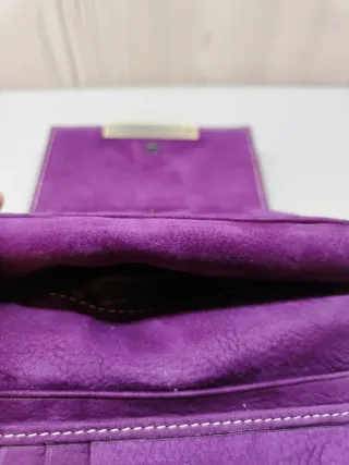 Cartera Carolina Herrera Morada,variedad bolsillos