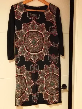 Vestido estampado colorido