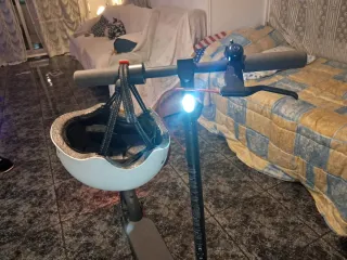 URGE VENDERLO POR MUDANZA !Patinete Eléc Xiaomi