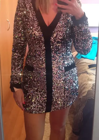 Vestido lentejuelas negro y plateado