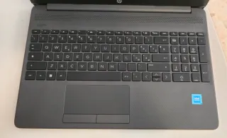 Portátil HP 250 G9 Intel N4500 8GB 256GB SSD