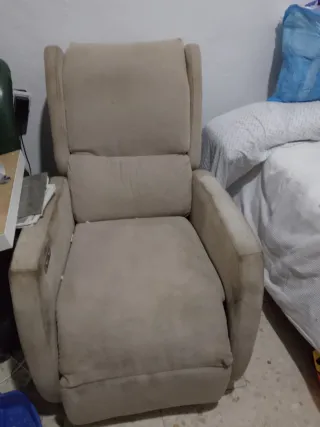 Sillón reclinable beige eléctrico