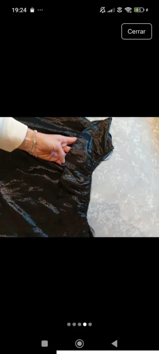 Top metalizado con detalle de volante