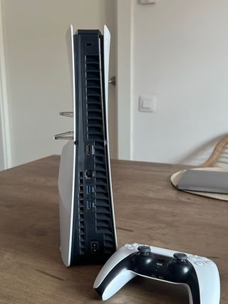 Consola PS5 con Lector de Discos y Mando