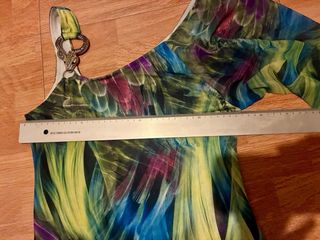 Vestido asimétrico estampado