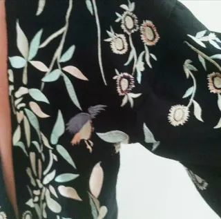 Chaqueta kimono Zara bordada flores y aves