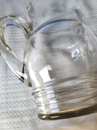 Antiguas jarras cristal grueso