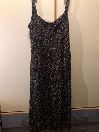 Vestido Zara floral midi con abertura