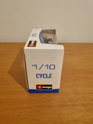 Miniatura Mota Honda África Twin Adventure Burago