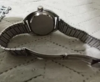 Lote 2 Relojes Pulsera Mujer D&G y Bassel de Acero