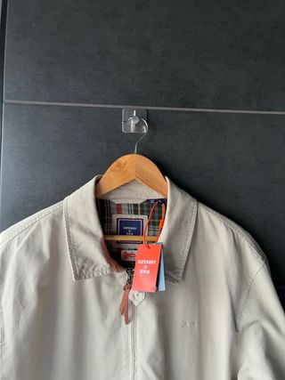 Chaqueta Superdry Harrington Beige Talla L