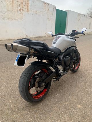 Yamaha FZ6 N S2.
