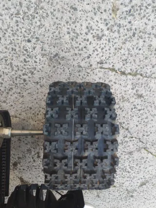 Llantas traseras Maxxis LTZ 400............