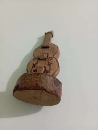 Statuetta violino in legno