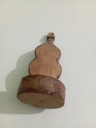 Statuetta violino in legno